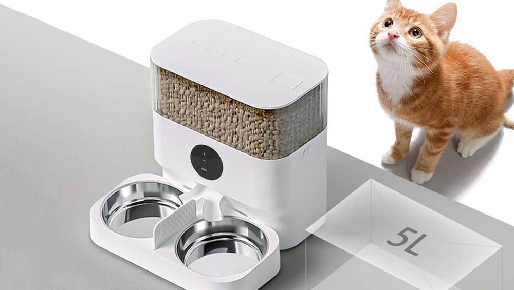 electronic cat feeder